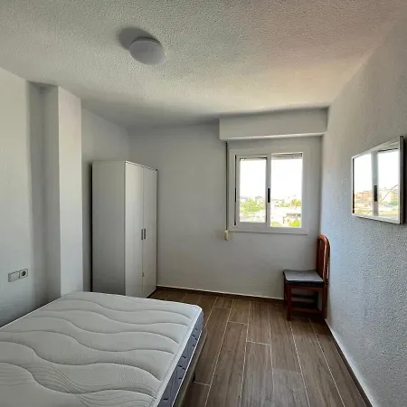 Beautiful 8 Minutes From The Beach, With River Views Villajoyosa