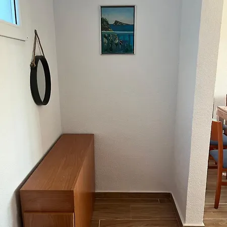 Beautiful 8 Minutes From The Beach, With River Views Apartamento Villajoyosa