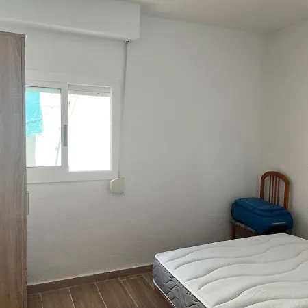 Apartment Beautiful 8 Minutes From The Beach, With River Views *